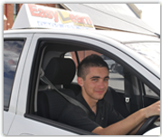 Students-driving-school-Perth